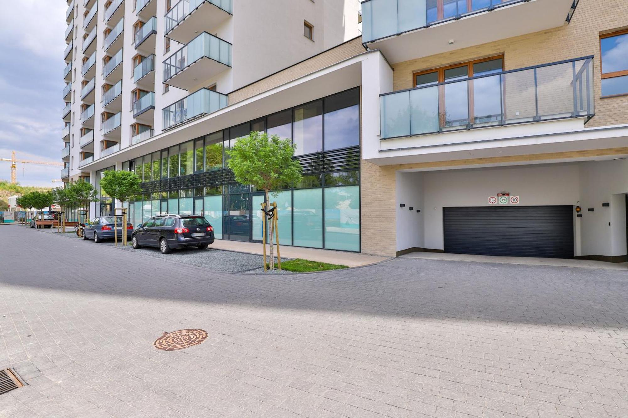 Stadion With Parking By Renters Leilighet