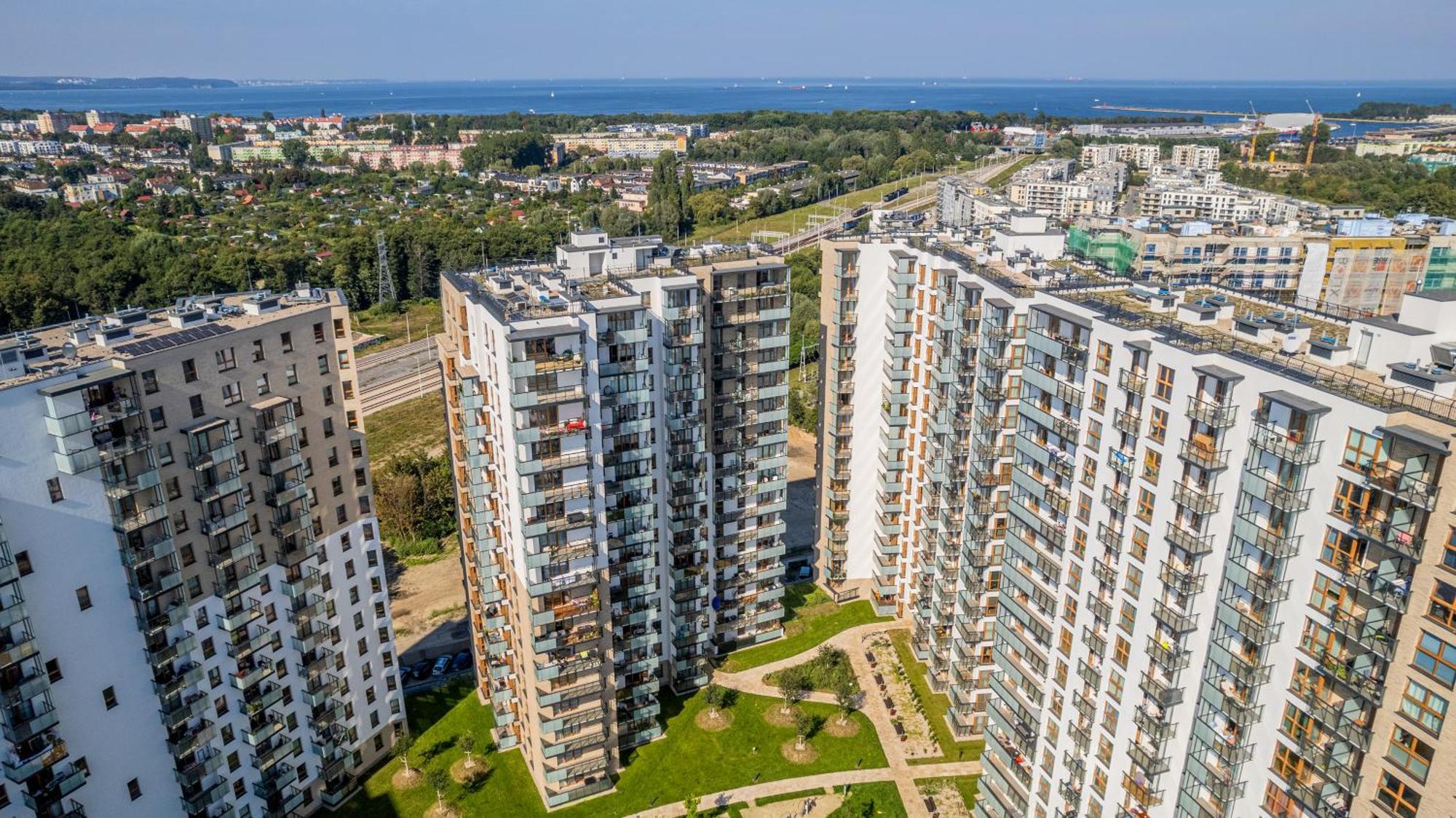 Stadion With Parking By Renters * Gdańsk